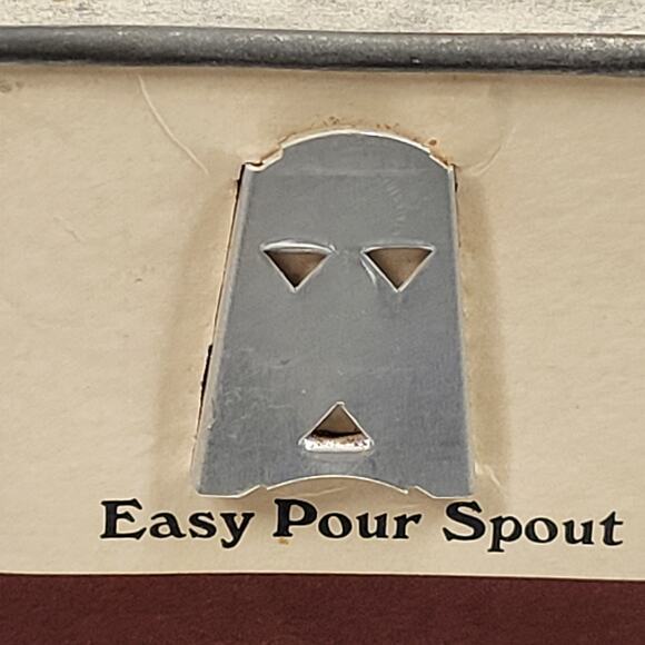 Ghirardelli Instant Chocolate Flavor Tin‎ Drink Powder 1Lb Vtg Easy Pour Spout - Picture 3 of 16